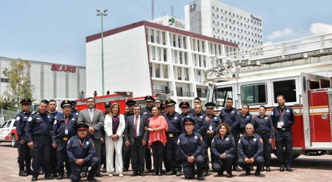 CABILDO DE CUAUTITLÁN IZCALLI RINDE HOMENAJE AL CUERPO DE BOMBEROS