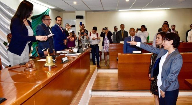 DESIGNAN A NUEVA DEFENSORA MUNICIPAL DE LOS DERECHOS HUMANOS EN NAUCALPAN