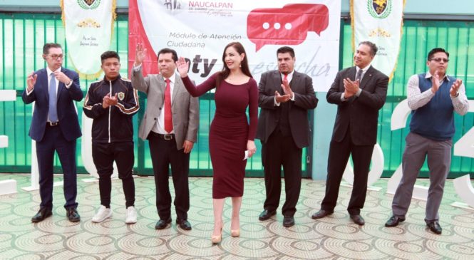 GOBIERNO DE NAUCALPAN ENTREGA MOBILIARIO A PREPARATORIA