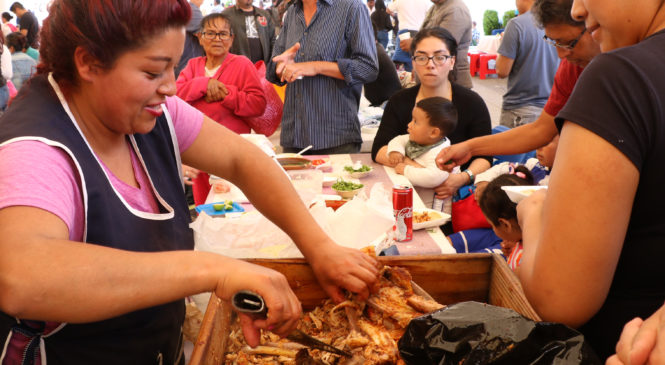 SE REALIZA LA PRIMERA FERIA DE LA BARBACOA Y EL PULQUE EN HUIXQUILUCAN