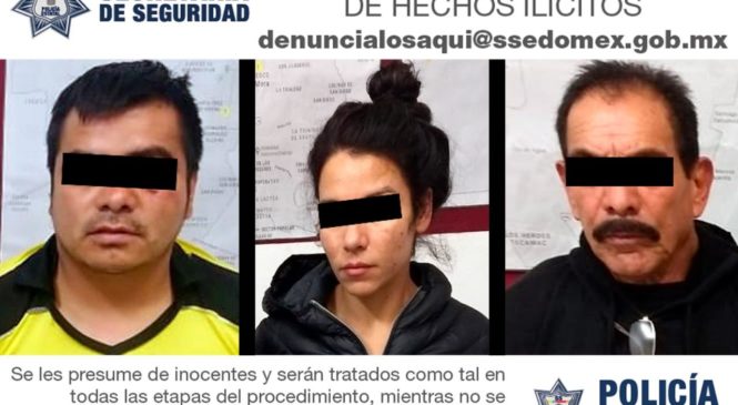 LOCALIZAN PREDIO EN DONDE SE ENCONTRABA UN VEHÍCULO ROBADO Y DETIENEN A TRES PERSONAS