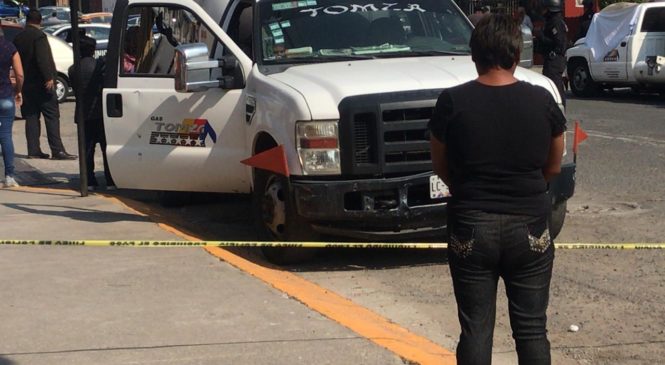 DOS HOMBRES FUERON ASESINADOS A BALAZOS EN VALLE DE LAS PIRÁMIDES, TLALNEPANTLA