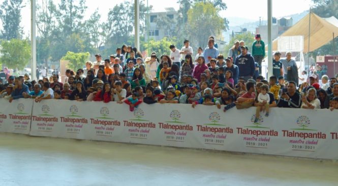 PRIMERA PISTA DE HIELO GRATUITA EN TLALNEPANTLA ORIENTE