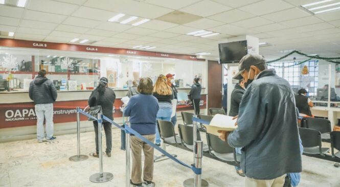 CUMPLEN PUNTUALMENTE NAUCALPENSES CON PAGO DE AGUA