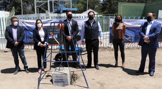 COLOCAN PRIMERA PIEDRA DE AUDITORIO MUNICIPAL EN HUIXQUILUCAN