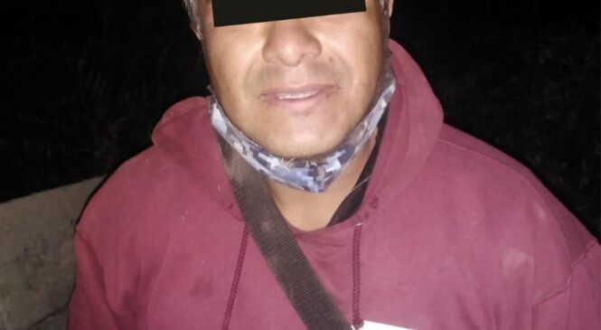 POLICÍA DE TLALNEPANTLA DETIENE A PROBABLE RESPONSABLE DEL ROBO DE DOS TRACTO CAMIONES