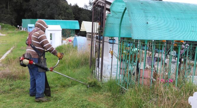 REALIZAN LIMPIEZA DE 19 PANTEONES DE HUIXQUILUCAN PARA EL DÍA DE LAS MADRES