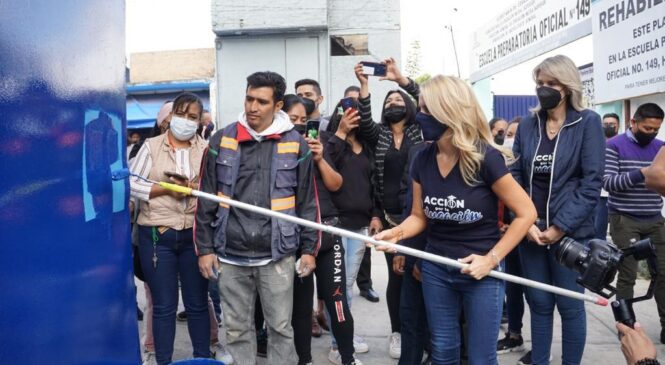 ENTREGA ROMINA CONTRERAS LA REHABILITACIÓN DE SECUNDARIA EN SAN FERNANDO CON ACCIÓN POR LA EDUCACIÓN