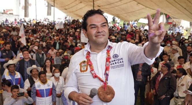 SE REÚNE ENRIQUE VARGAS CON MÁS DE 3 MIL PRODUCTORES DEL CAMPO EN SAN JOSÉ DEL RINCÓN