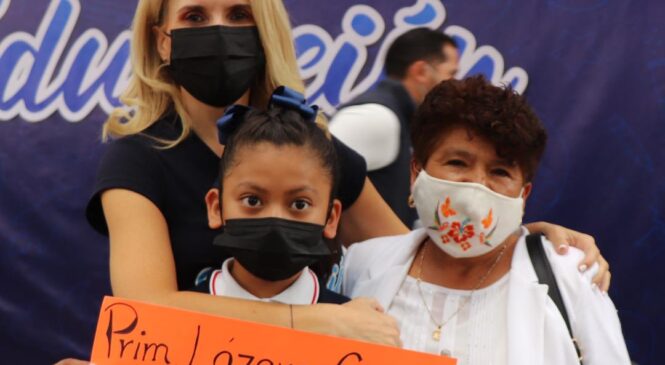 DIEZ ESCUELAS REHABILITADAS CON ACCIÓN POR LA EDUCACIÓN EN HUIXQUILUCAN