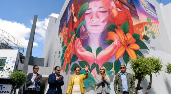 INAUGURA ANGÉLICA MOYA MURAL “EL AMOR MULTIPLICA”