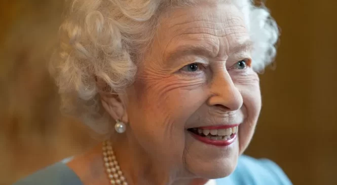 MUERE LA REINA ISABEL II A LOS 96 AÑOS DE EDAD ACOMPAÑADA POR SU FAMILIA EN SU RESIDENCIA DE BALMORAL