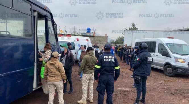 RESCATAN A 43 PERSONAS DE ORIGEN EXTRANJERO, QUIENES SERÍAN TRANSPORTADAS A BORDO DE UN CONTENEDOR