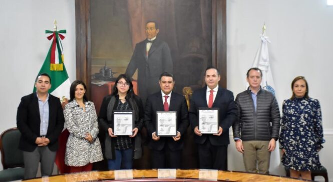 FIRMA TONY RODRÍGUEZ CONVENIO CON ASOCIACIÓN PARA QUE JÓVENES ACCEDAN A ESTUDIOS DE BACHILLERATO Y PROFESIONAL