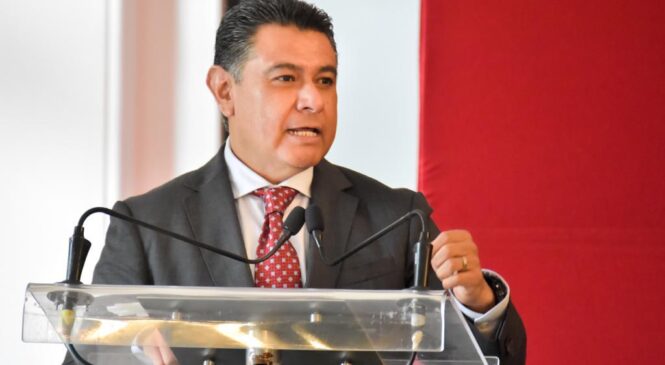 TONY RODRÍGUEZ APOYA A LAS MUJERES PARA CONVERTIRSE EN PEQUEÑAS EMPRESARIAS