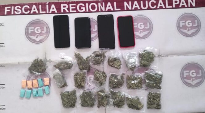 CAPTURAN POLICÍAS DE NAUCALPAN A DOS PRESUNTOS NARCOMENUDISTAS