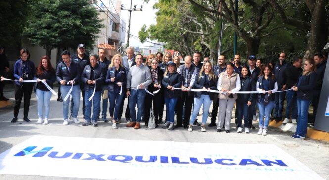 ROMINA CONTRERAS ENTREGA  REPAVIMENTACIÓN DE CALLE EN LOMAS DE TECAMACHALCO