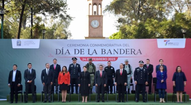 EN EL DÍA DE LA BANDERA, TONY RODRÍGUEZ ENCABEZA EL IZAMIENTO E INCINERACIÓN DEL LÁBARO PATRIO