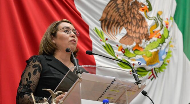 AZUCENA CISNEROS, PRESIDENTA DE LA MESA DIRECTIVA DE LA LEGISLATURA DEL EDOMEX