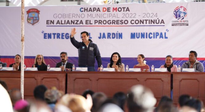 ENRIQUE VARGAS TESTIGO DE ENTREGA DE OBRA SOCIAL PARA BENEFICIO DE LOS MEXIQUENSES