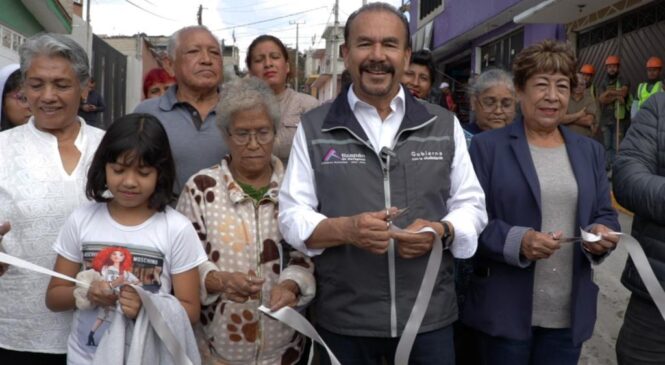 ENTREGA PEDRO RODRÍGUEZ CALLE METALÚRGICA, EN LA COLONIA UAM, TOTALMENTE RENOVADA