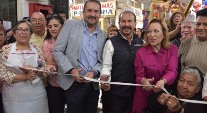 ENTREGA PEDRO RODRÍGUEZ NUEVA TECHUMBRE DEL MERCADO MUNICIPAL