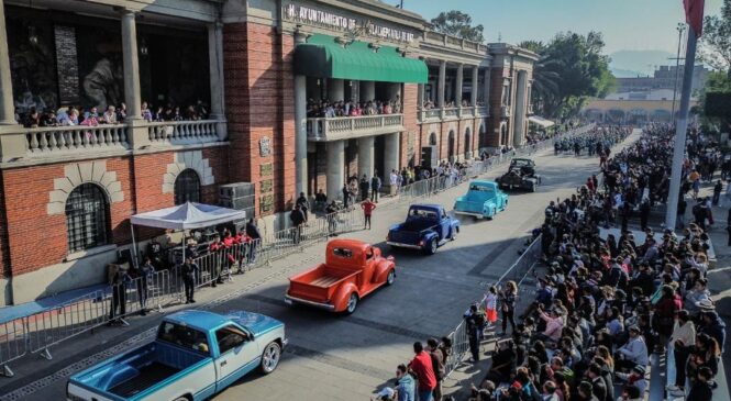 TLALNEPANTLA CELEBRA EL 113 ANIVERSARIO DE LA REVOLUCIÓN MEXICANA CON DESFILE CÍVICO DEPORTIVO