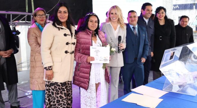 SE UNEN EN MATRIMONIO CIVIL 250 PAREJAS DE HUIXQUILUCAN