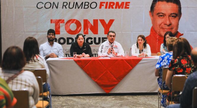 TONY RODRÍGUEZ PRESENTA SU PLAN INTEGRAL HÍDRICO PARA ABASTECER DE AGUA A TODAS LAS COLONIAS