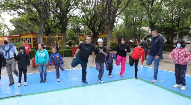 CON ‘COMBODEPORTIVO’ FESTEJAN A PADRES EN ESCUELA DE NAUCALPAN