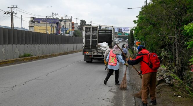 PARA EVITAR INUNDACIONES, MÁS DE 176 TONELADAS DE RESIDUOS SÓLIDOS HAN SIDO  RECOLECTADOS DE LA VÍA PÚBLICA A TRAVÉS DEL PROGRAMA “BARRIENDO LA CASA”