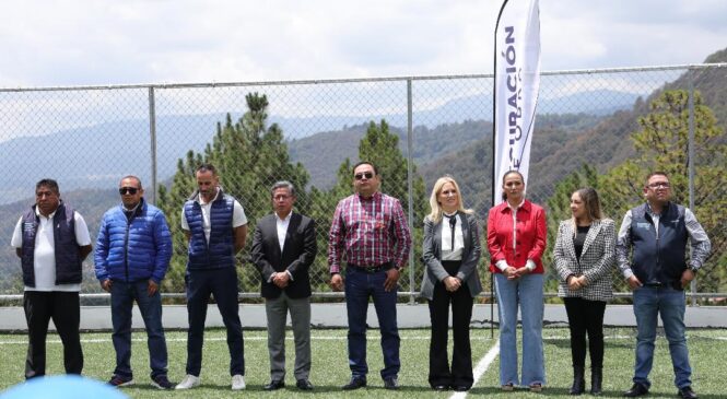 IMPULSA HUIXQUILUCAN DEPORTE CON NUEVA CANCHA DE FUTBOL EN BACHILLERATO TECNOLÓGICO