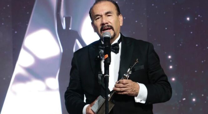 PREMIA REED LATINO CON 5 ESTATUILLAS EL MANEJO DE LA CAMPAÑA DE REELECCIÓN DE PEDRO RODRÍGUEZ