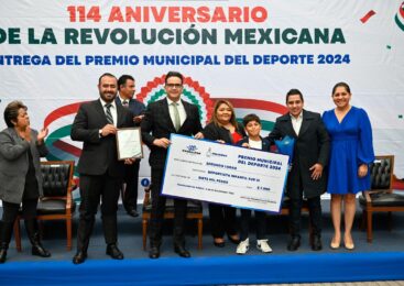 RECONOCE NAUCALPAN A OCHO DESTACADOS ATLETAS CON PREMIO MUNICIPAL DEL DEPORTE