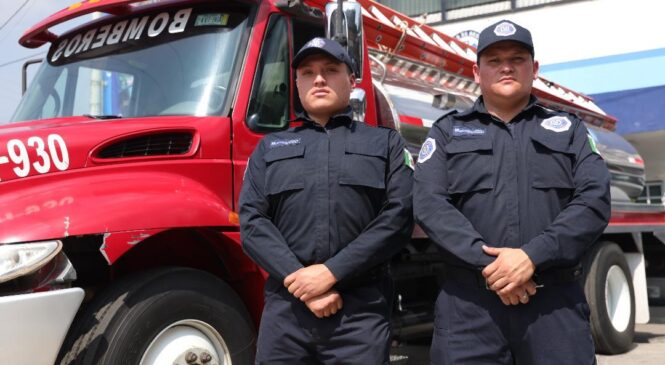 ENTREGA HUIXQUILUCAN VEHÍCULOS Y EQUIPAMIENTO PARA EL CUERPO DE BOMBEROS Y LA UNIDAD DE RESCATE