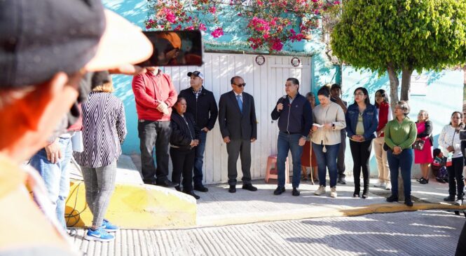 TONY RODRÍGUEZ ENTREGA OBRAS DE REPAVIMENTACIÓN EN ZONA ORIENTE Y PONIENTE PARA CONSOLIDAR EL CAMBIO DE LA IMAGEN URBANA EN TLALNEPANTLA