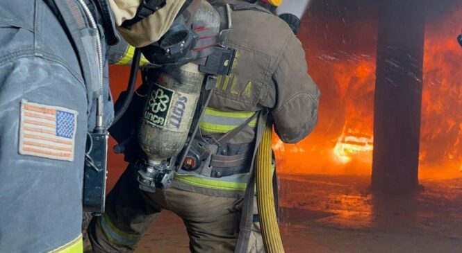 CAPACITAN A BOMBEROS DE TLALNEPANTLA CONTRA INCENDIOS INDUSTRIALES