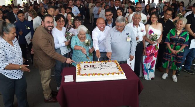 ENCABEZA RACIEL PÉREZ CRUZ BODA COMUNITARIA EN LA CLAUSURA DE LAS CARAVANAS ITINERANTES POR LA JUSTICIA SOCIAL