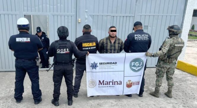 POLICÍA DE ECATEPEC Y MARINA RESGUARDAN TRASLADO DE EL MASSE A PENAL DE CHICONAUTLA