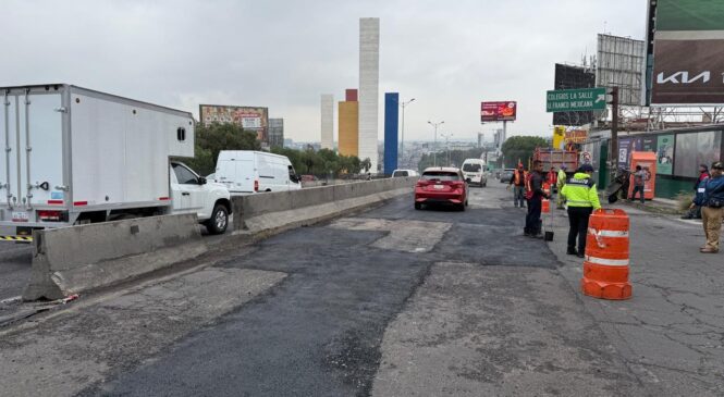 GOBIERNO MUNICIPAL REALIZA BACHEO EN PERIFÉRICO NORTE A LA ALTURA DE PLAZA SATÉLITE