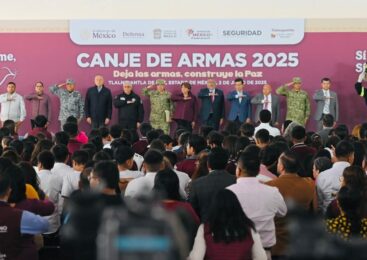 ENCABEZA GOBERNADORA DEL EDOMÉX Y ALCALDE DE TLALNEPANTLA EL ARRANQUE DEL  PROGRAMA “CANJE DE ARMAS 2025”