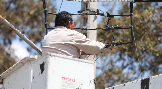 RETIRAN MÁS DE 40 MIL METROS DE CABLES EN DESUSO EN HUIXQUILUCAN PARA MEJORAR IMAGEN URBANA