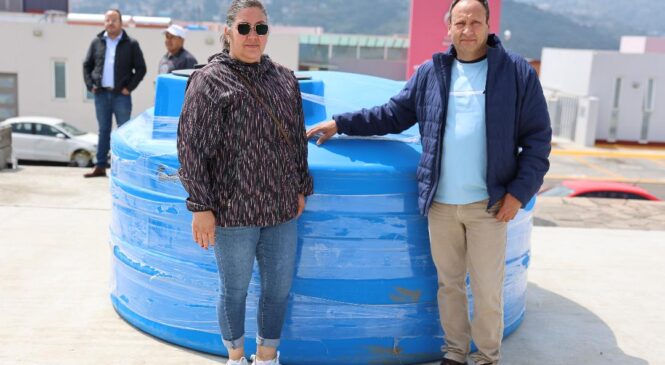 ENTREGA HUIXQUILUCAN MATERIALES PARA MEJORAR LOS HOGARES DE LAS FAMILIAS