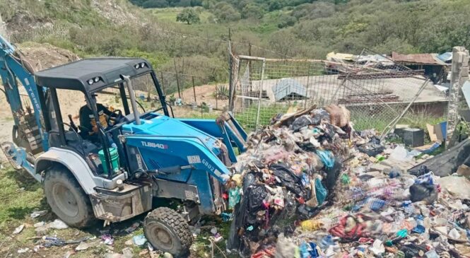 GOBIERNO DE NAUCALPAN RETIRA ALREDEDOR DE 28 TONELADAS DE BASURA EN SANTIAGO TEPATLAXCO