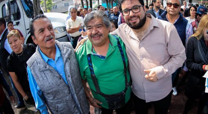 ENTREGA ALCALDE ISAAC MONTOYA EL NOVENO SENDERO SEGURO Y LUMINOSO EN LA COLONIA AHUIZOTLA