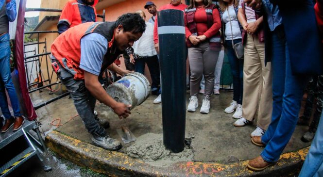 GOBIERNO DE NAUCALPAN ARRANCA TRABAJOS DE RENOVACIÓN DE OBRA URBANA EN COLINAS DE SAN MATEO