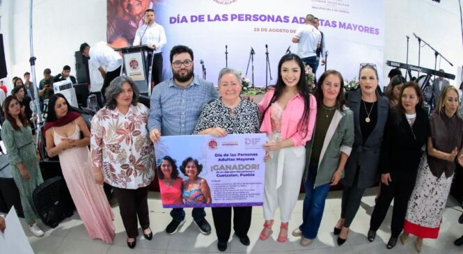 GOBIERNO DE NAUCALPAN FESTEJA Y RECONOCE LA VALÍA DE LAS Y LOS ABUELITOS