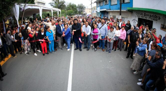 GOBIERNO DE NAUCALPAN REHABILITÓ  AVENIDA FERROCARRILES NACIONALES EN LA COLONIA AHUIZOTLA