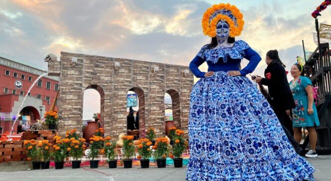 TLALNEPANTLA MANTIENE VIVA LA TRADICIÓN DEL DÍA DE MUERTOS