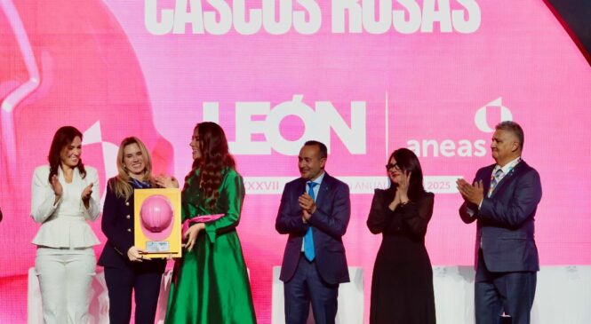 PREMIAN A HUIXQUILUCAN POR IMPULSAR LA PARTICIPACIÓN DE LAS MUJERES EN EL SECTOR HÍDRICO